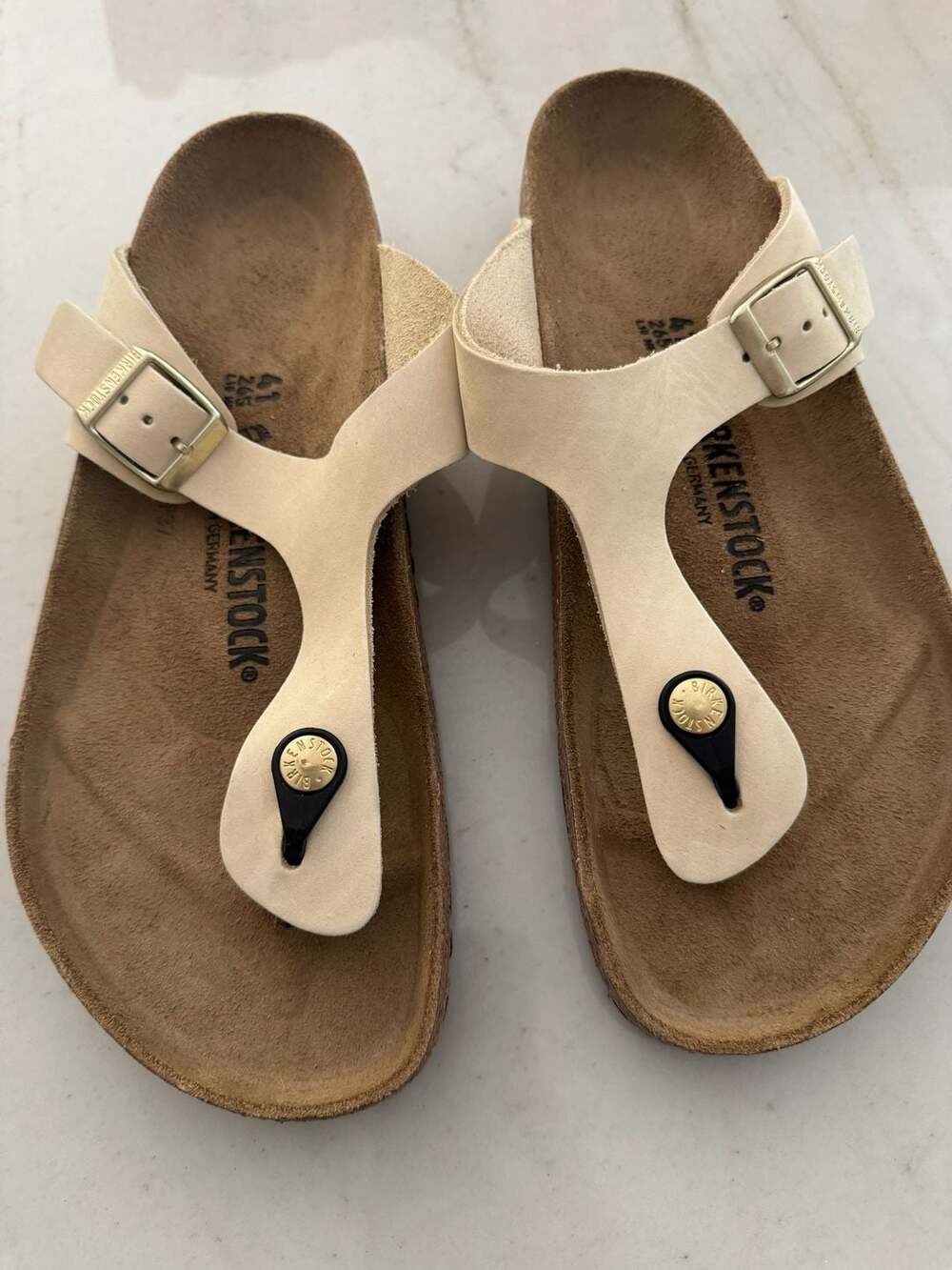 Birkenstock Gizeh Sandal Size 41 Wide Ecru Nubuck Leather